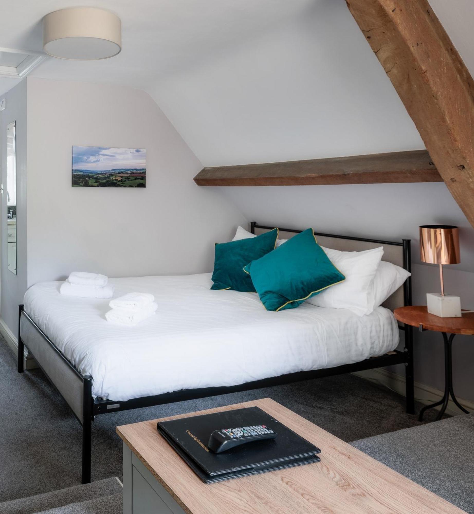 The Coach House Beautiful Georgian Apartment Wifi And Parking Near Bath Box  Exterior photo